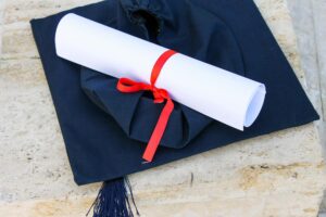 International student renewing DSU scholarship in Italy submitting ISEE documents annually