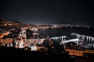 Weather and seasonal lifestyle guide for Indian students studying at University of Naples Federico II in Naples Italy