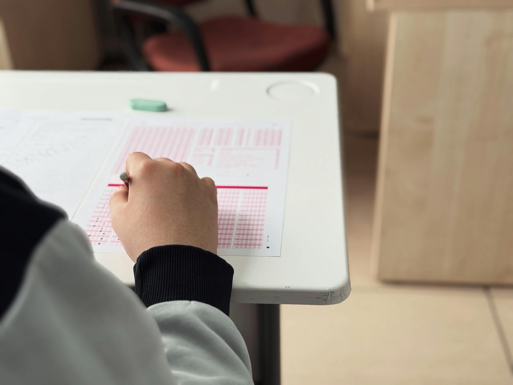 Italy MBBS graduate preparing for FMGE exam with subject-wise study guide and resources