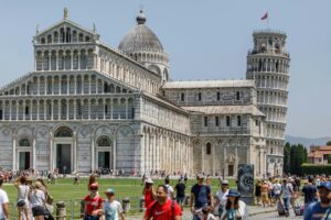 Public transport and cycling options for Indian students studying at University of Pisa in Pisa Italy
