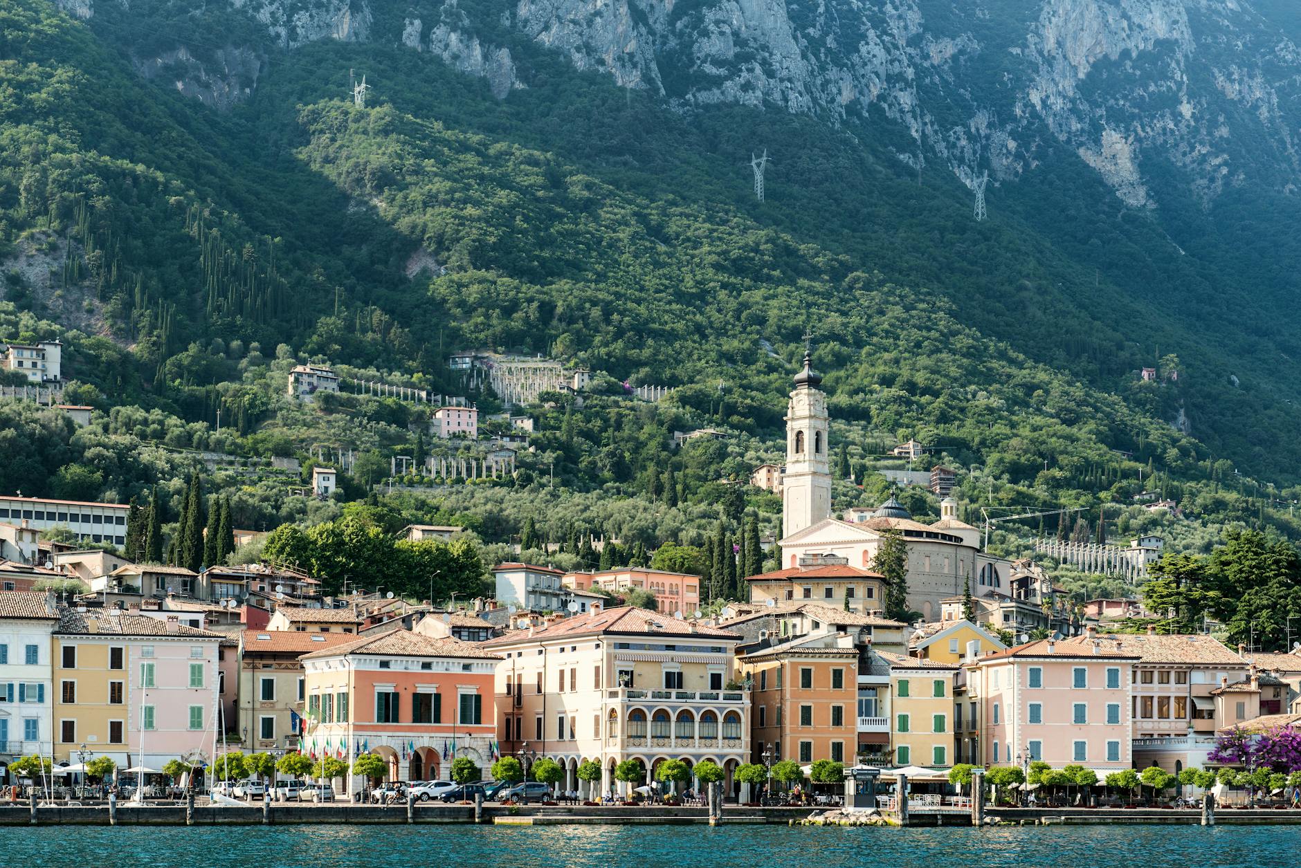 North Italy vs South Italy MBBS region comparison for international students showing universities