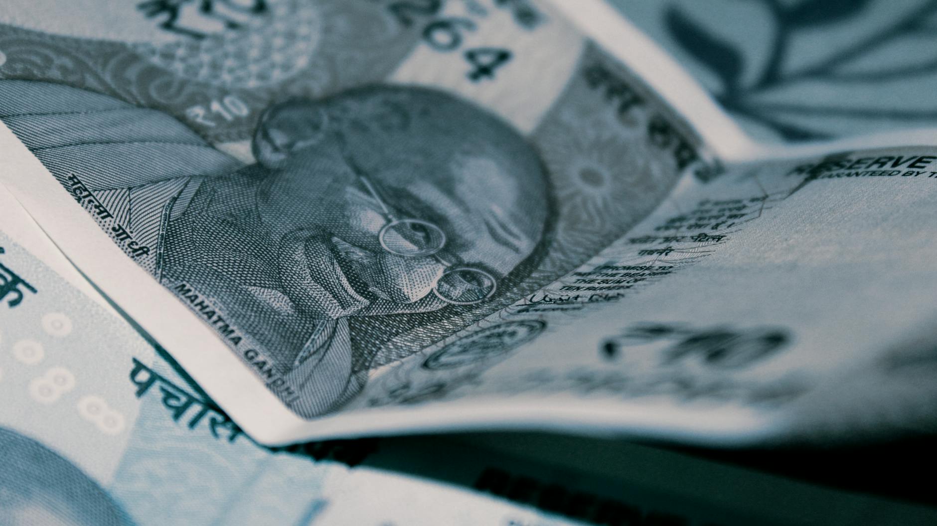 Indian parents sending money to Italy for student studies using Wise Remitly and RBI LRS scheme